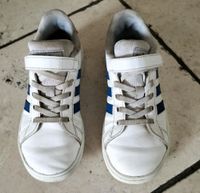 Adidas Kinder Turnschuhe, Größe 31 Nordrhein-Westfalen - Übach-Palenberg Vorschau