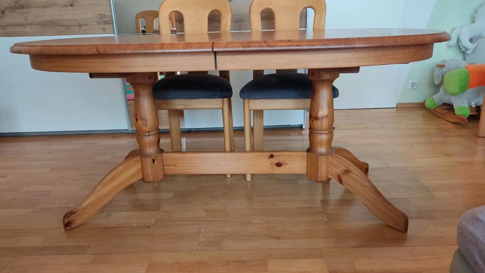 Ausziehbarer Holztisch, Tisch in Pulheim