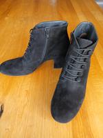 Stiefeletten Wildleder von Paul Green, Größe 61/2, Absatzhöhe 6cm Niedersachsen - Gronau (Leine) Vorschau