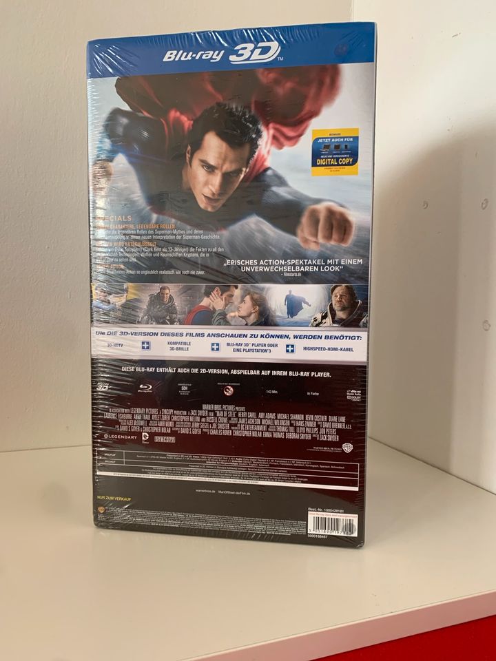 Man of Steel - Superman Ultimate Collector’s Fan Edition in Zolling