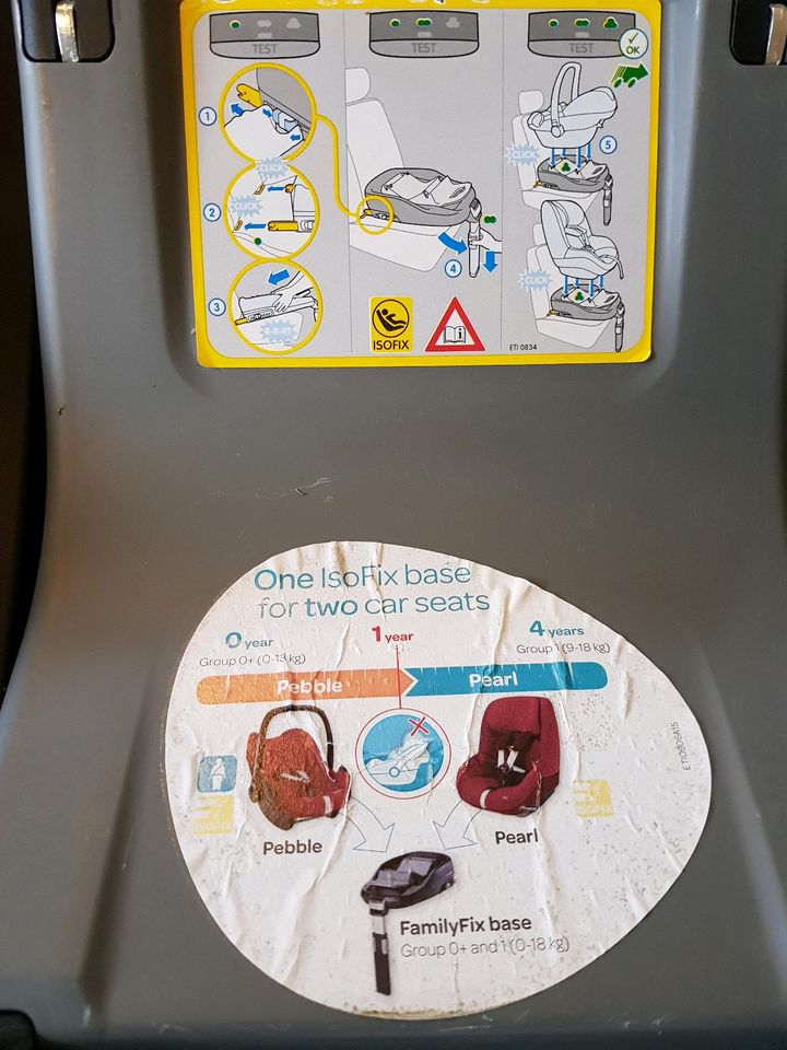 Maxi-Cosi IsoFix Base FamilyFix base in Lichtenau