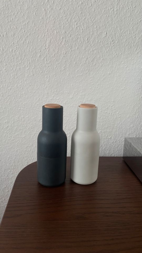 Salz- und Pfeffermühle Bottle Grinder Menu Audo Design Skandi in Hannover