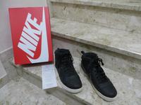 Nike Court Vision Mid Winter schwarz Knöchelturnschuhe Gr. 42 Niedersachsen - Aerzen Vorschau