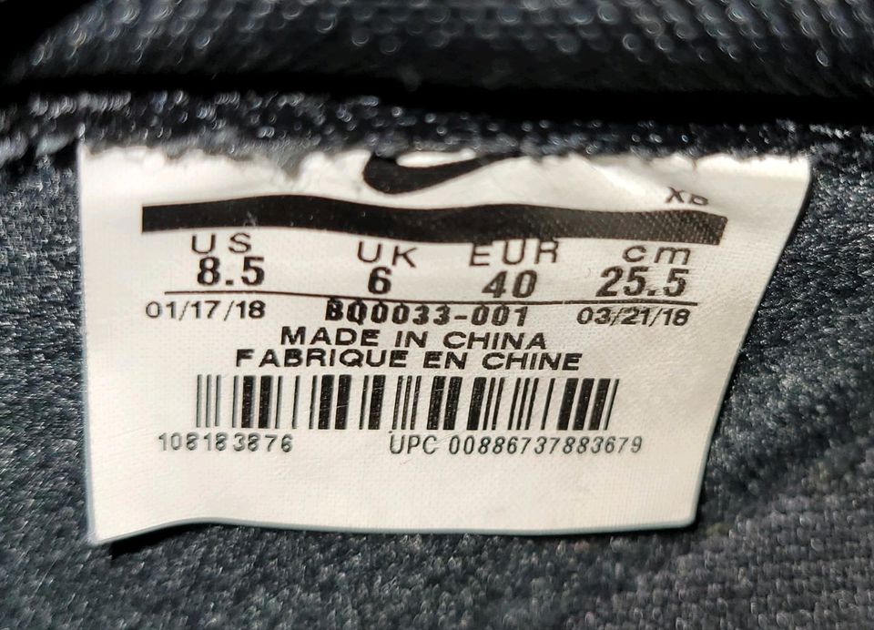 Nike Sneaker Tunrschuhe blazer low wie neu Größe 40 in Gochsheim
