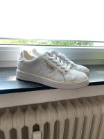 Guess Sneaker Nordrhein-Westfalen - Herzogenrath Vorschau