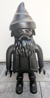 Playmobil Gartenzwerg Figur Deko XL 65 cm schwarz-matt Unikat Hessen - Hanau Vorschau