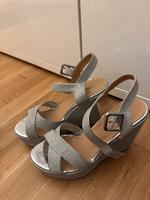 Schöne high Heels in Silber Berlin - Charlottenburg Vorschau