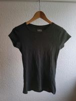 Eng liegender T-shirt schwarz Köln - Nippes Vorschau