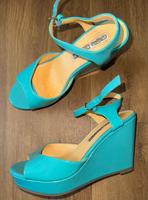 Buffalo Plateau Sandaletten Pumps Lack Gr.36 mint neu Schuhe Leipzig - Leipzig, Zentrum Vorschau