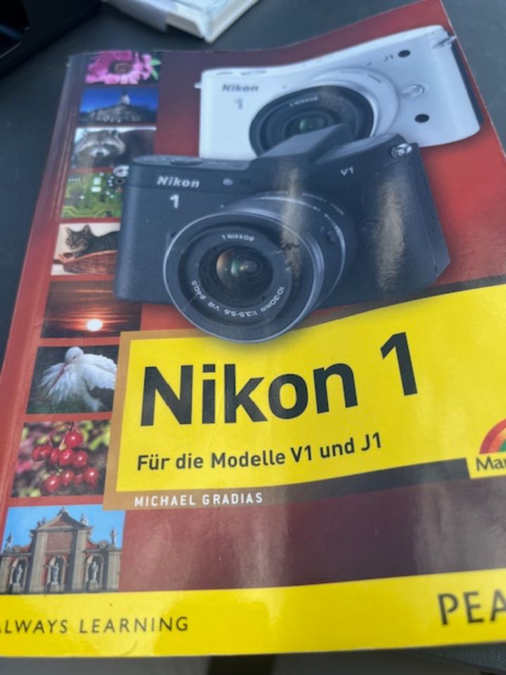 Nikon 1 Nikon1 V1 Systemkamera - Komplettset - in Bochum