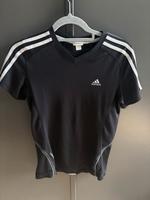 Adidas Tshirt schwarz Sport Oberteil Hessen - Riedstadt Vorschau