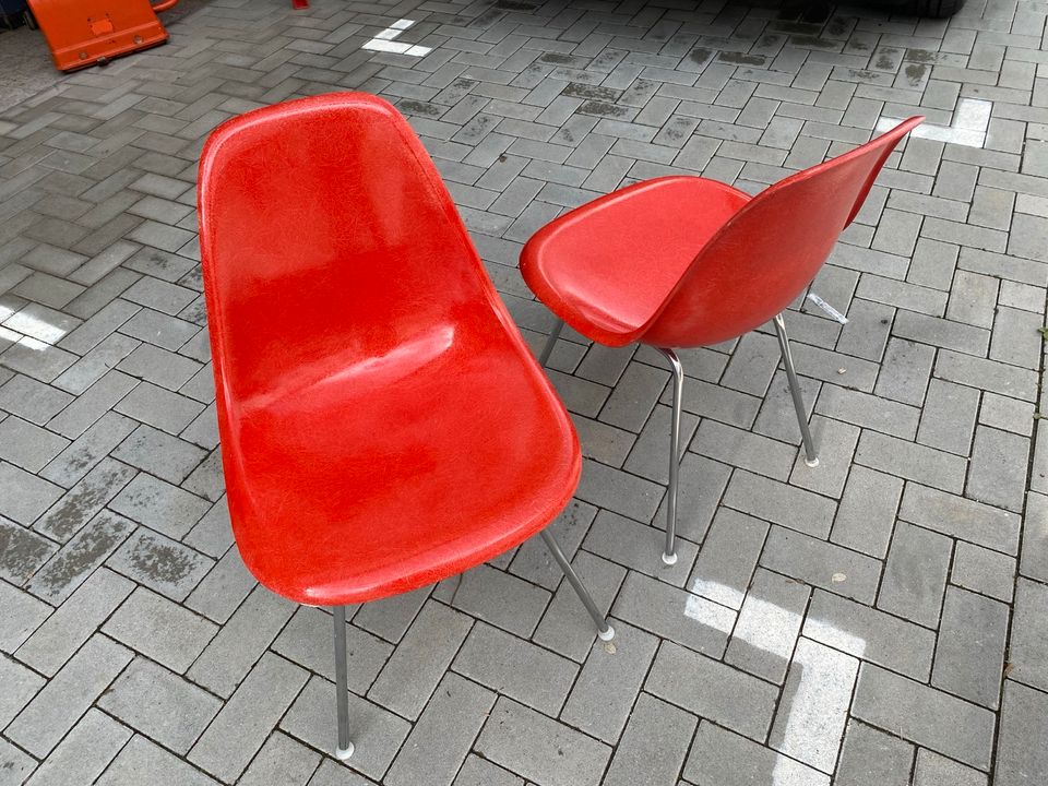 Herman Miller Vitra Eames Sidechair DSX Fiberglas Stuhl in Rot in Bruchsal