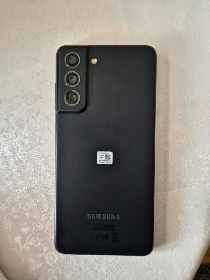 Samsung S21 FE 5G in Engelskirchen