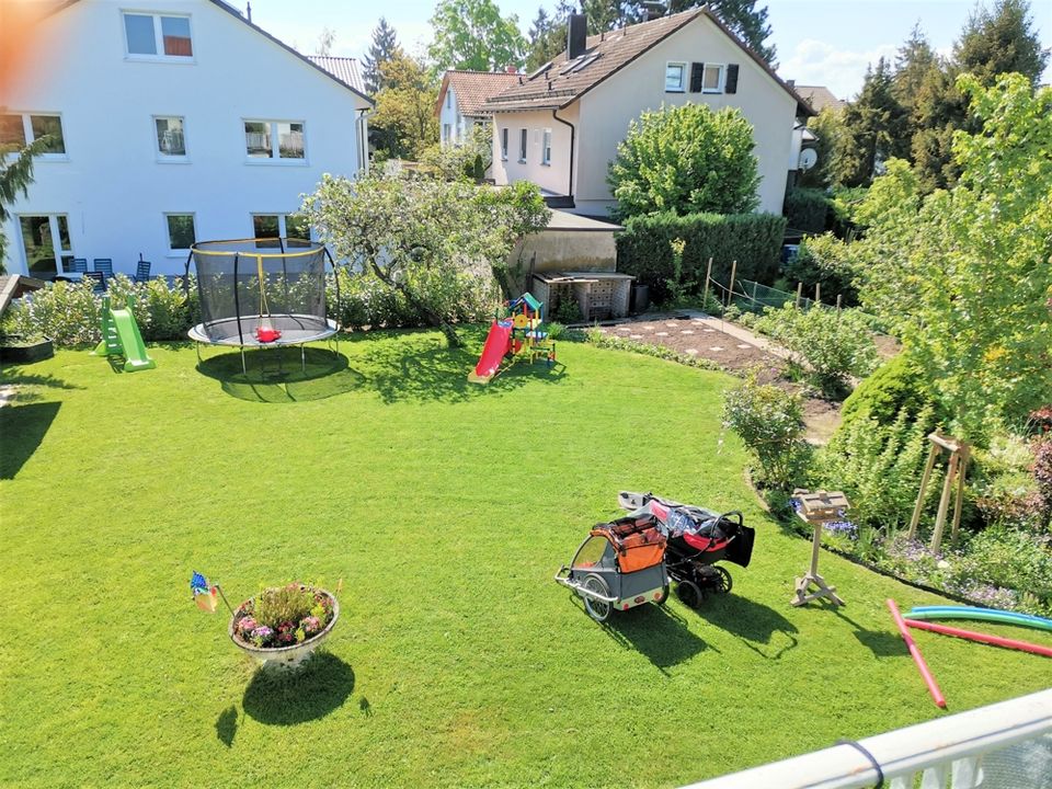 4 FAMILIENHAUS MIT BALKONEN, TERRASSE, TAGESLICHTBÄDERN SOWIE 2 GARAGEN IN SEHR GUTER LAGE in Karlsruhe