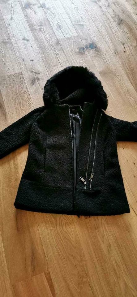 Jacke mit Pelzkragen von S.Oliver, Damen Gr. L, 40, schwarz, neu in Wermelskirchen