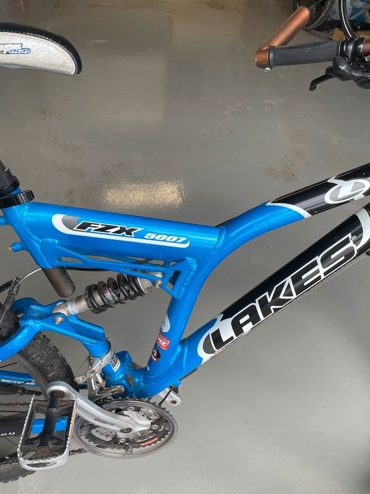 Lakes FZX5007, Fully, Mountainbike, blau, Rahmen 47cm in Neu-Bamberg