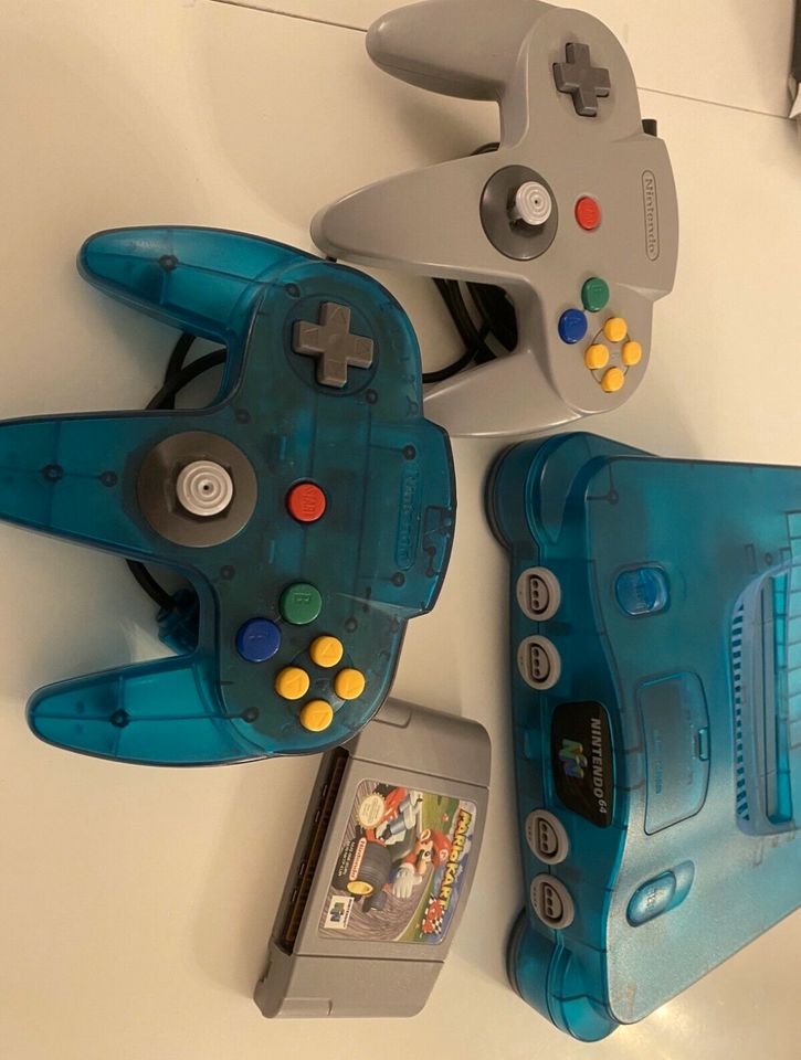 N64 grün/green + Mariokart 64 + controller in Oberschleißheim