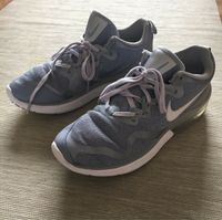 Nike Air Max Sneaker grau 37,5 Kinder Niedersachsen - Bilshausen Vorschau