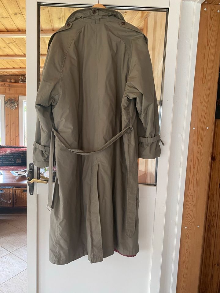 Trenchcoat Mantel Retro Gr 48 in Ostrau