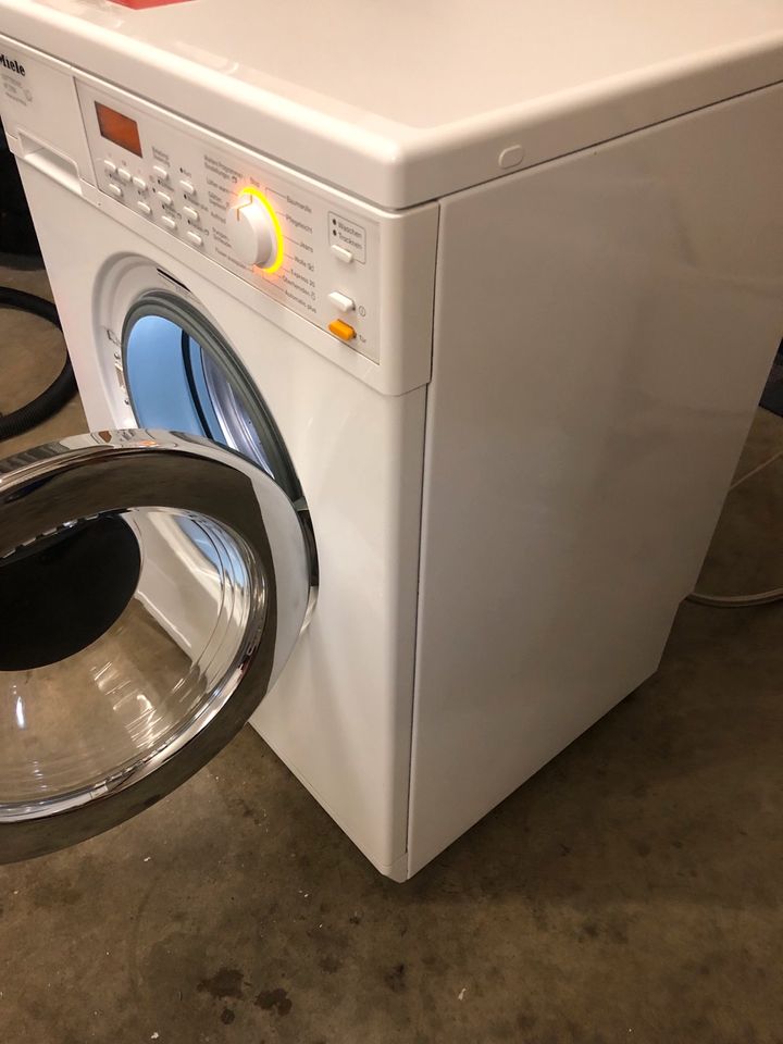 Miele Waschmaschine mit Trockner in München