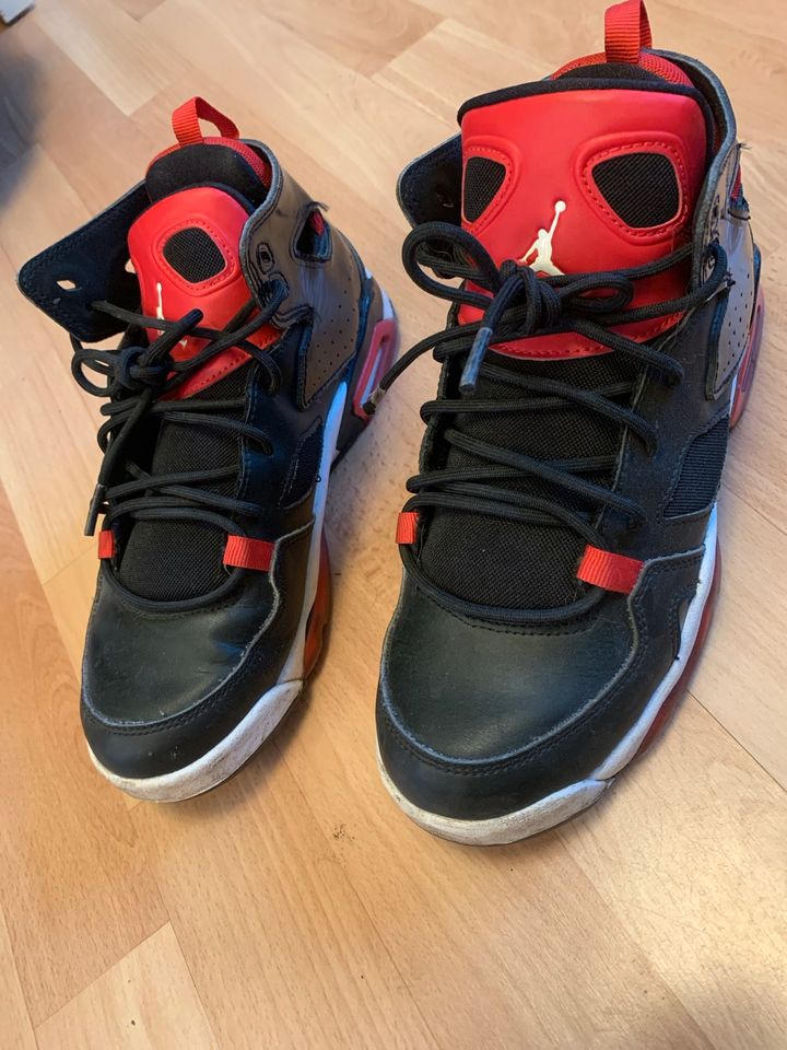 Jordan flight club 91 in schwarz rot in Bremen