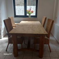 Massiver Holztisch mit Stühlen Rheinland-Pfalz - Braubach Vorschau