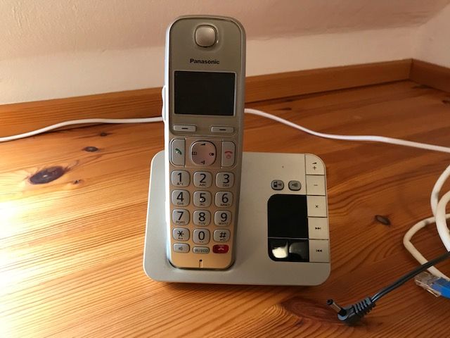 Panasonic Telefon KX-TGE260G in Breitscheidt