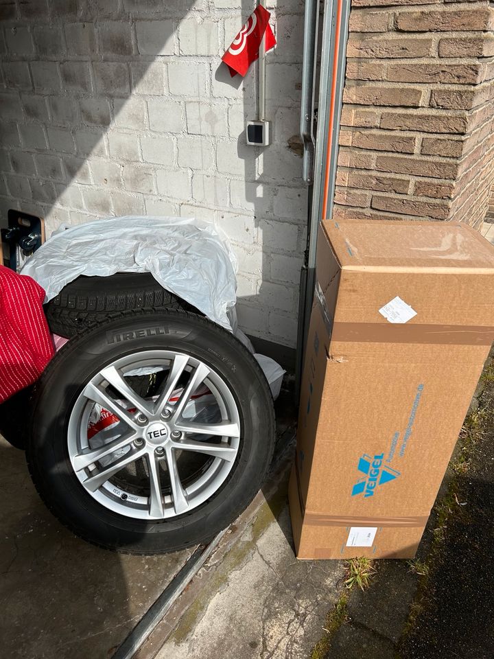 Doppelpedalerie und Räder für VW Tiguan in Korschenbroich