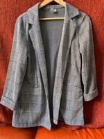 H&M Divided Bluse/Sacko Essen-West - Frohnhausen Vorschau
