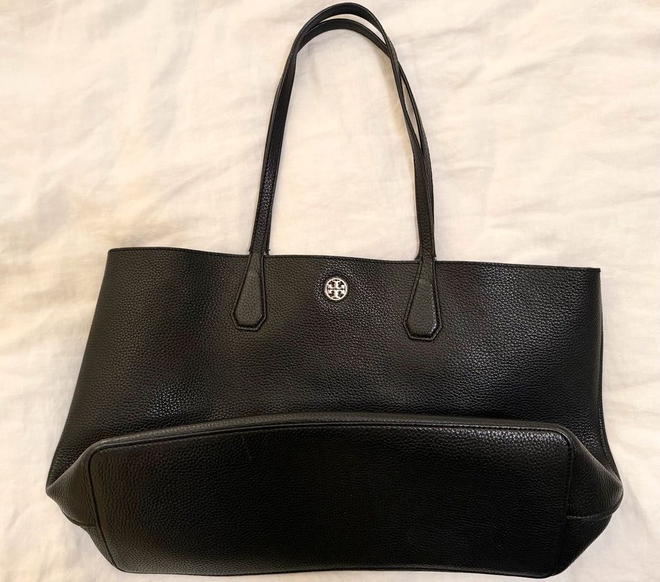 Tory Burch Handtasche schwarz in München