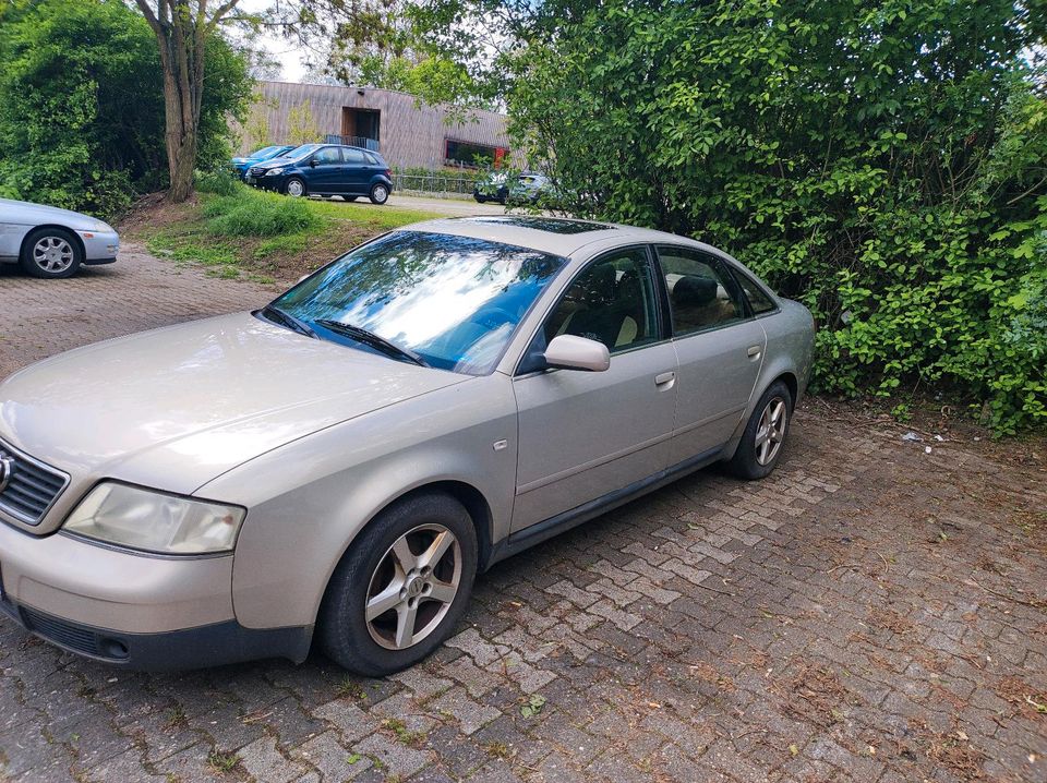 Audi A6 2.4 quattro in Wiesbaden