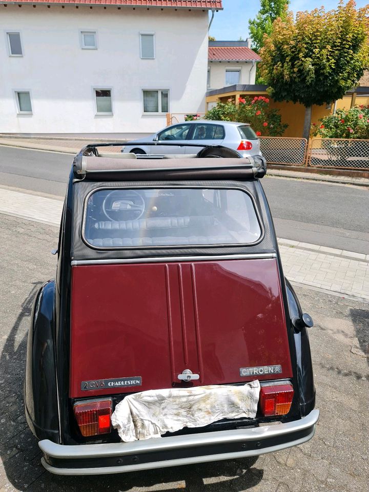 Kultfahrzeug Citroën  Ente in Wiesbaden