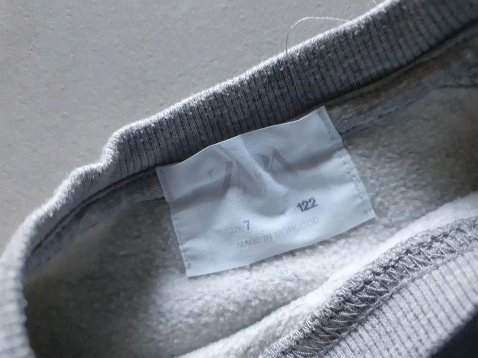 ZARA Kinder Pullover Größe 122 in Straßlach-Dingharting