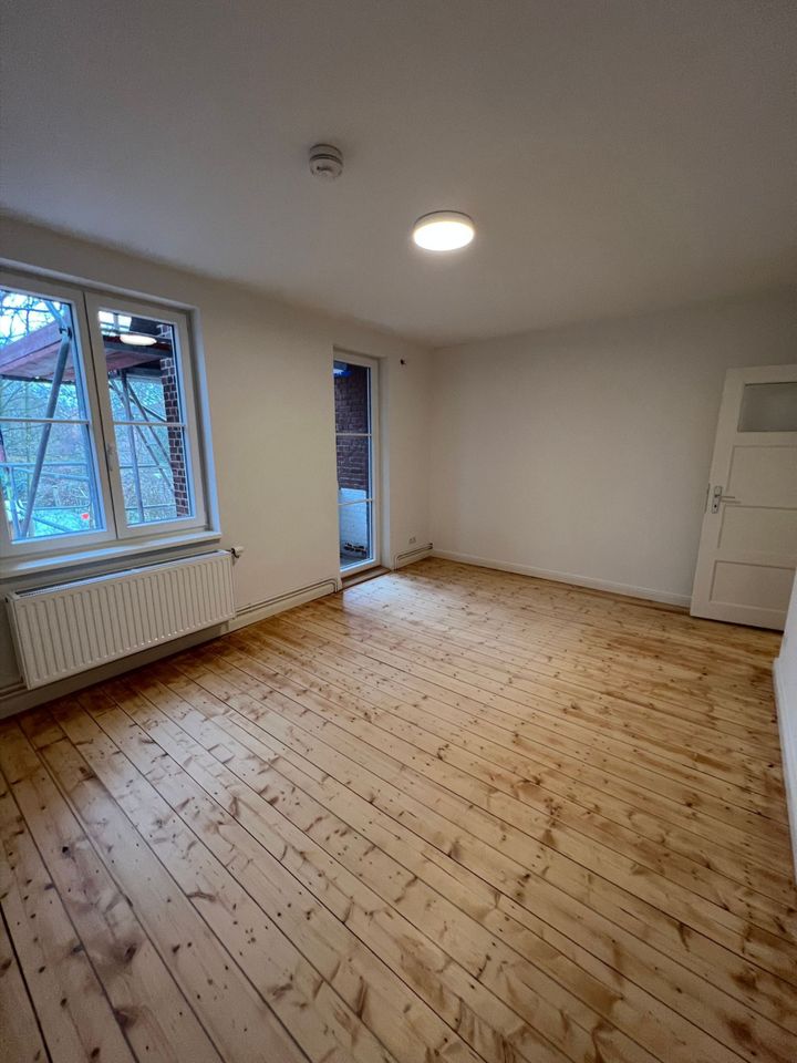 Kernsanierte SmartHome 3-Zimmer-Wohnung in urbaner Lage in Hamburg