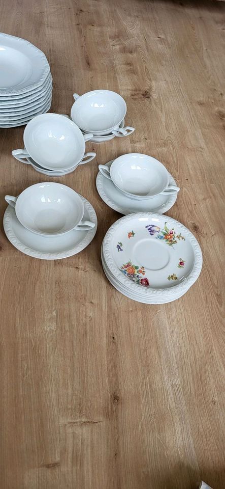 Rosenthal Maria weiss classic / classic Rose Service  Geschirr in Bad Schwalbach