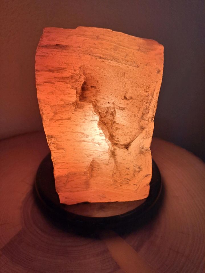Edelsteinlampe Selenit Orange auf Onyxsockel in Wehringen