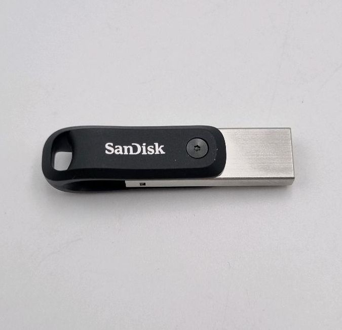 SanDisk iXpand Flash Drive Go 128GB Laufwerk iPhone iPad USB 3.0 in Vettweiß