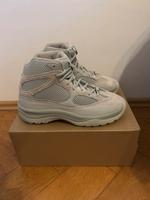 Adidas Yeezy Desert Boots Salt EU 44 2/3 / US 10.5 München - Bogenhausen Vorschau