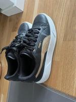 PUMA Women's Karmen Space Metallics Trainers shoe(size 39/40) Berlin - Hellersdorf Vorschau