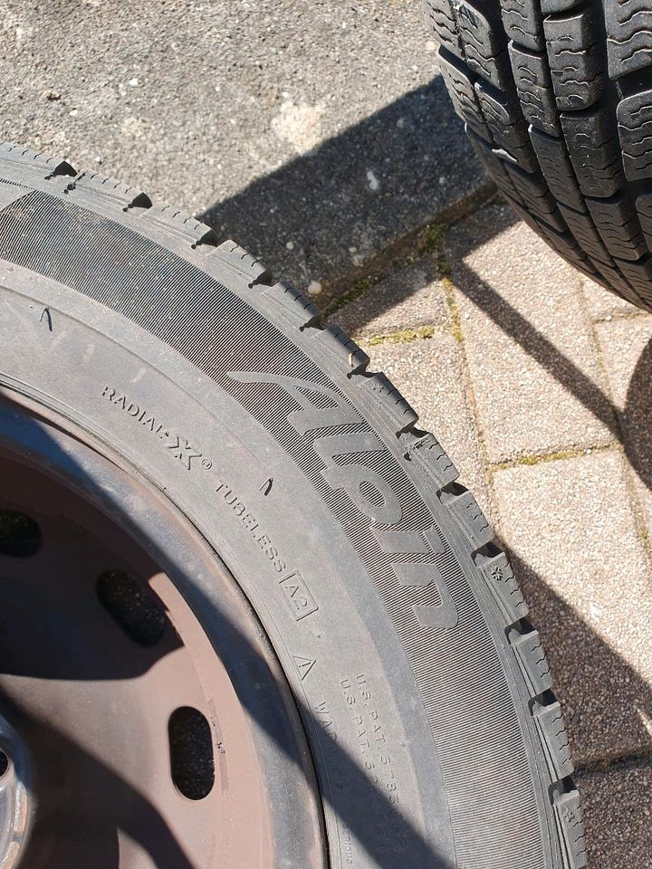 Stahlfelgen von VW incl. Winterreifen Michelin 195/65R15T in Gernsbach