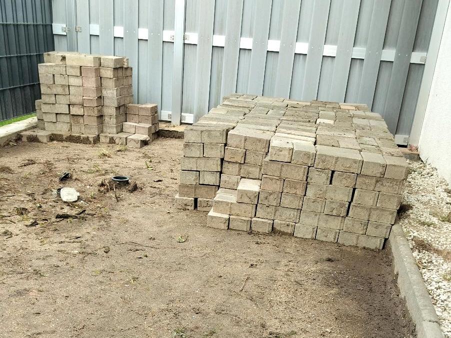 Pflastersteine zu verschenken in MecklenburgVorpommern Wismar Zu