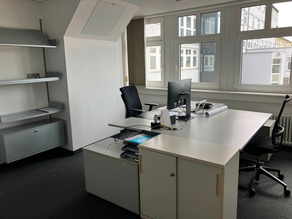 Aachen: 410 m² Büro- oder Praxisfläche mit sehr guter Anbindung und Parkmöglichkeiten in Aachen