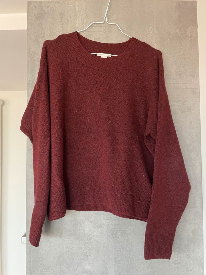 Pullover Wollmix Bordeaux dunkelrot H&M Rundhals in Detmold