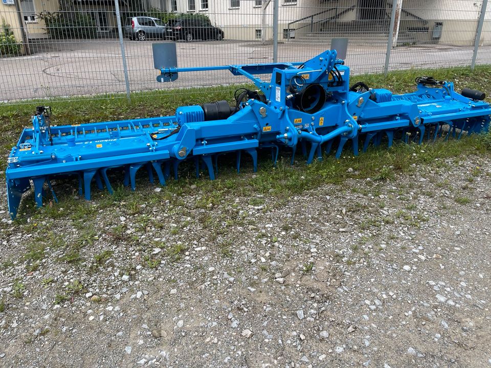 Kreiselegge Lemken Zirkon 12 12/600 K Bj24 6m AB Zahnpackerwalze in Schernfeld