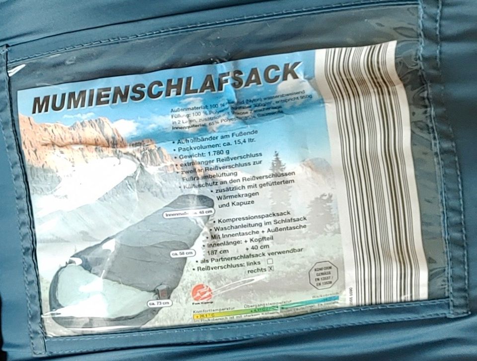 2 Mumienschlafsäcke 187 cm + Kopfteil 40 cm für je 10 Euro in Stendal