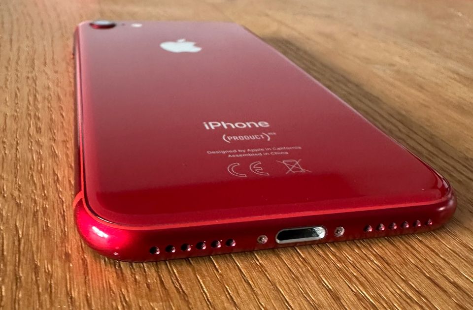 iPhone 8 rot 64GB in Bühl