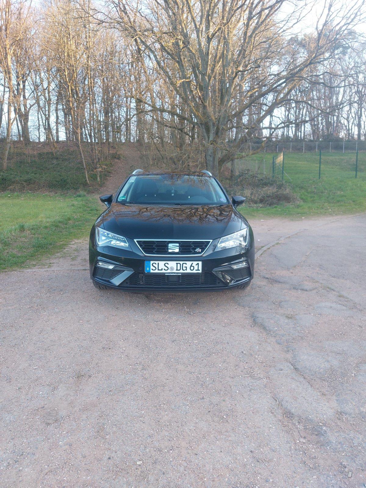 Abbildung des Autos Seat Leon Sportstourer FR