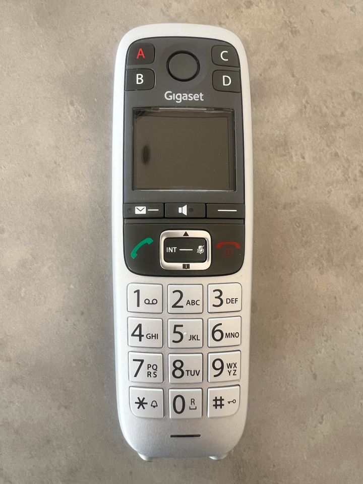 Schnurloses Senioren DECT-Telefon, Gigaset E560 in Moosburg a.d. Isar