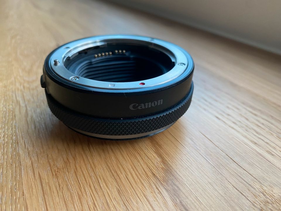 Canon EOS R Adapter mit Steuerungsring - Neuwertig in Wolbeck