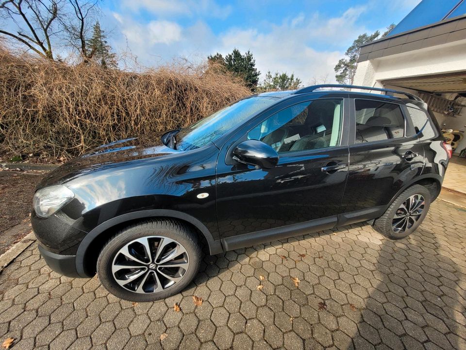 Nissan Qashqai 1.6 dCi - neuer TÜV und Service in Postbauer-Heng